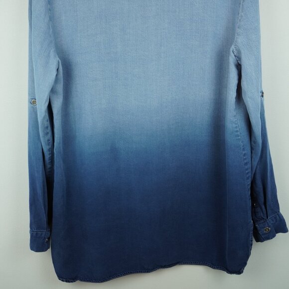 Chelsea & Theodore Blue Ombre Shirt Size Large - Picture 8 of 10